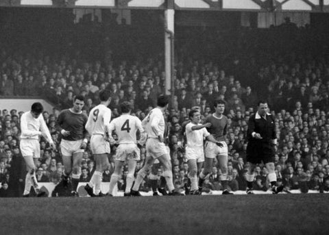 Historic Leeds United matchday image from Goodison Park in 1964.