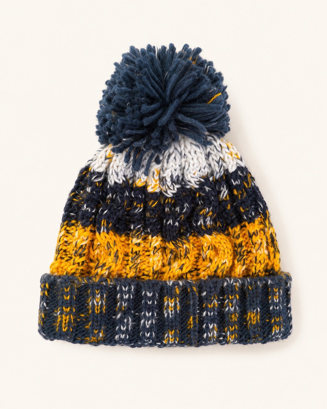 Dirty Leeds® Smiley Red Bull Emblem Speckled Bobble Hat – back view.